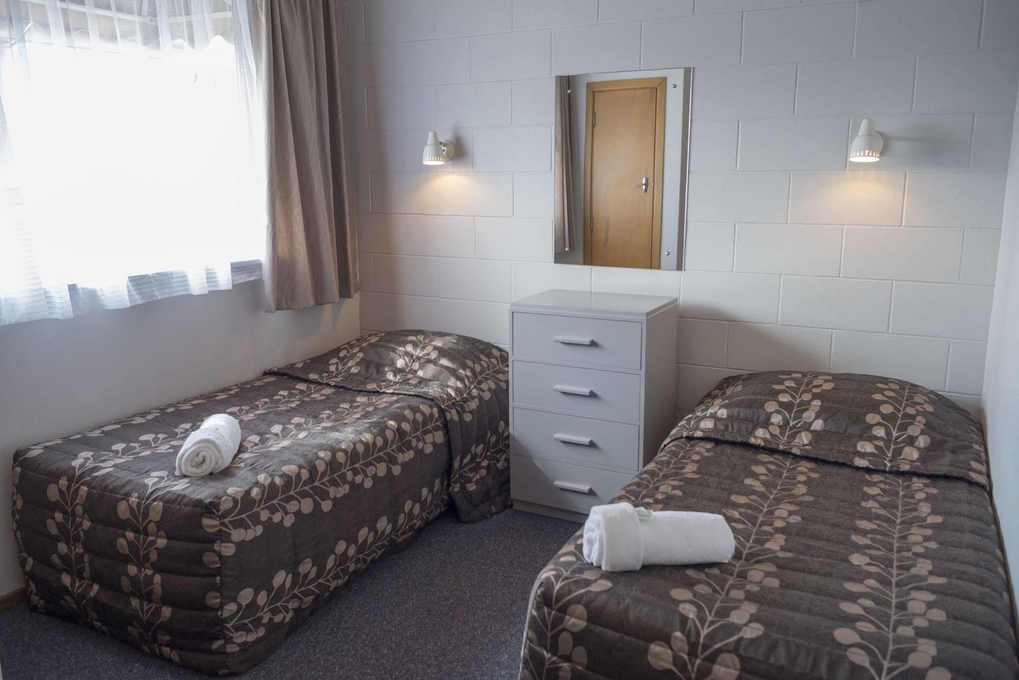 Feilding Motel Екстер'єр фото